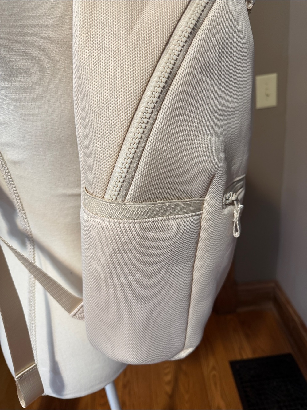 NWT All In Motion Padded Backpack Plus FREE Bag Tag! - Picture 6 of 12